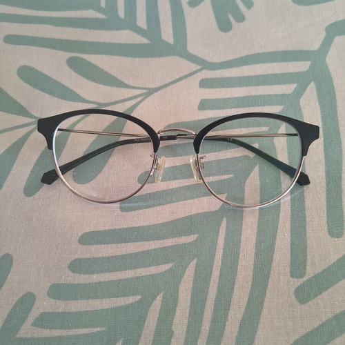Polaroid Unisex Prescription Glasses like new, black and silver