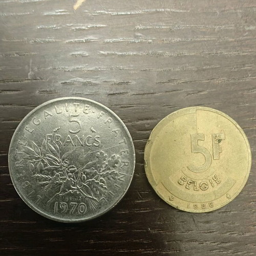 Francs used, pack of 5 francs France 1970 and Belgium 1986