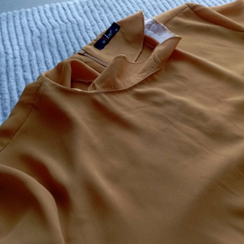 Women's dress size M like new with back zipper