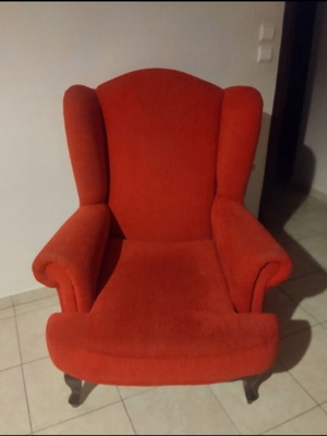 Armchair fuchsia, like new