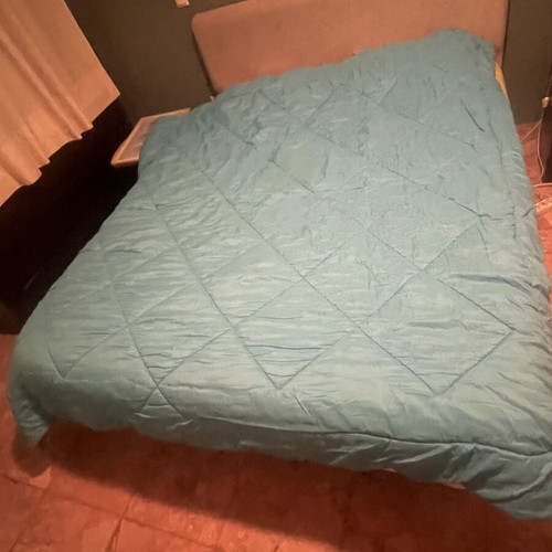 Double Quilt like new, 220×220 cm, fiber filling