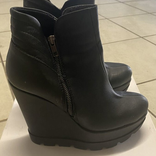 Sante black platform ankle boots size 39 used
