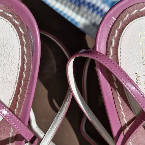 Louis Vuitton pink sandals with bows, size 39.5, 9 cm heel