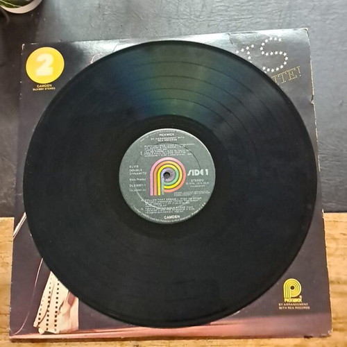 Vinyl record used in excellent condition