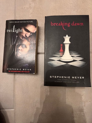 Twilight and Breaking Dawn used novels in English