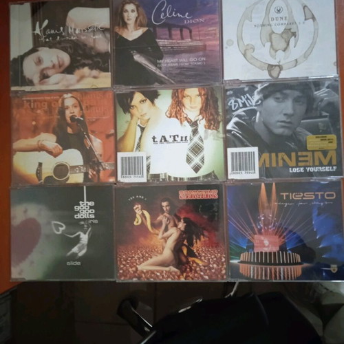 Cd singles rock & pop used, pack of 40 or 8 pieces