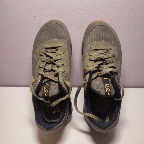 Nike Motif shoes like new, athletic size 38.5