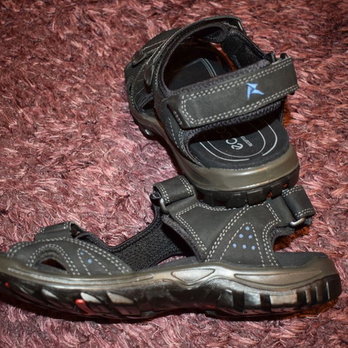 Ecco Receptor Technology Hiking Sandals for Men size 44 like new