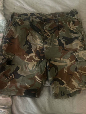Military camo vintage shorts size L