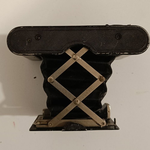 Kodak Ball Bearing Shutter camera used, 1913 vintage