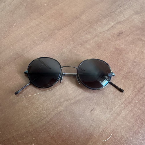 Vintage metal sunglasses with black frame like new