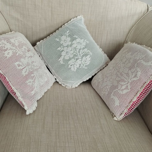 Vintage handmade crochet pillow set of 3 with filling, like new