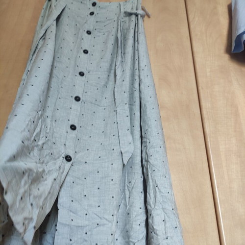 Helmi women's skirt like new, light gray, size M