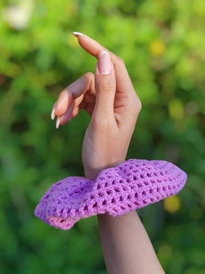 Handmade knitted Scrunchie new, pink Barbie
