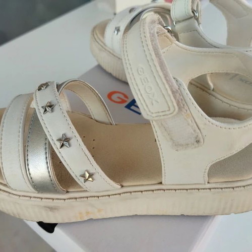 Geox girls' sandals size 32 like new, white and silver