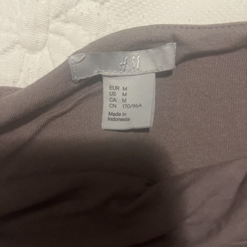 H&M elastic blouse like new, brown color, size M