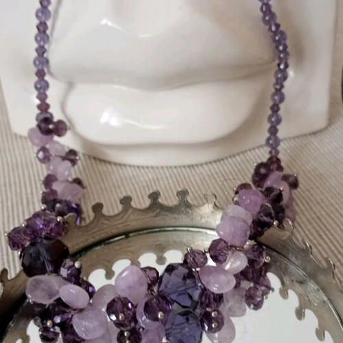 Necklace with raw amethyst like new, length about 50 cm