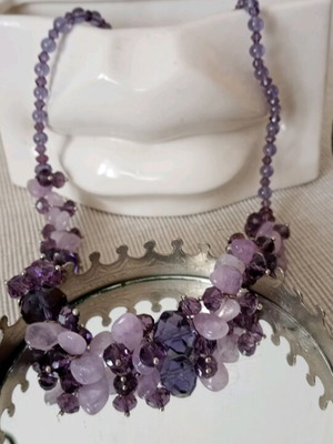 Necklace with raw amethyst like new, length about 50 cm