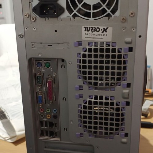 Retro PC used with Intel Pentium 4 3.2GHz and Chieftec Dragon case