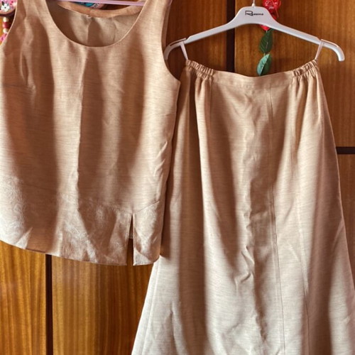 Co-ord set two-piece top and maxi skirt like new, beige camel