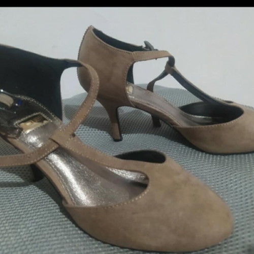 Suede women's pumps like new, beige, size 38