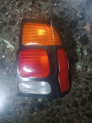 Πίσω δεξιό φανάρι για Mitsubishi Pajero Sport '00-'04