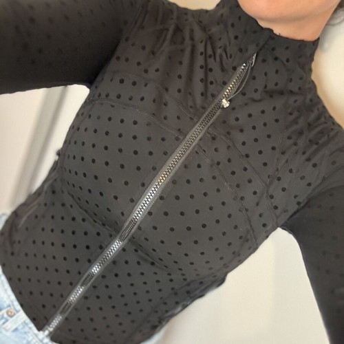 Lululemon jacket size S, black