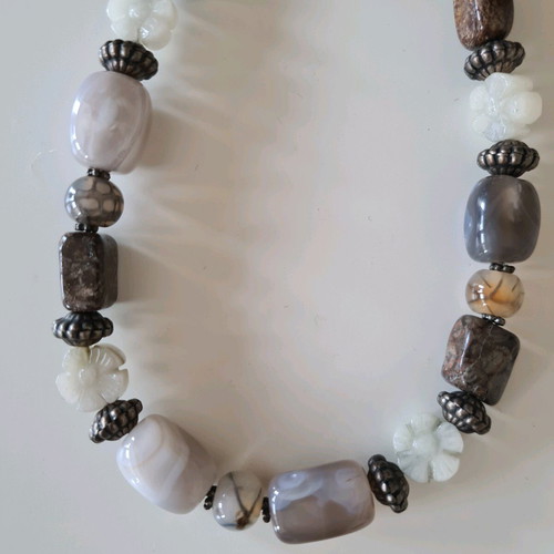Handmade necklace like new with glass beads and stainless steel