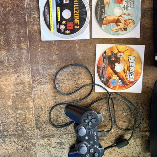 PlayStation 3 controller used with GTAV, Killzone 2, Heroes over Europe games