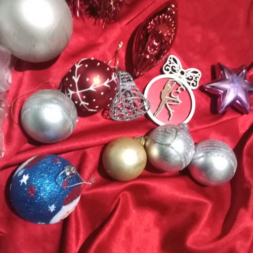 Christmas tree ornaments used, set of 25 pieces