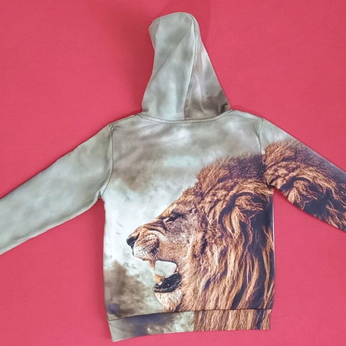 Kids 3D lion sweatshirt new, beige, size XS for 10 years old
