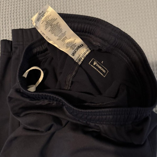 Macron black sportswear like new