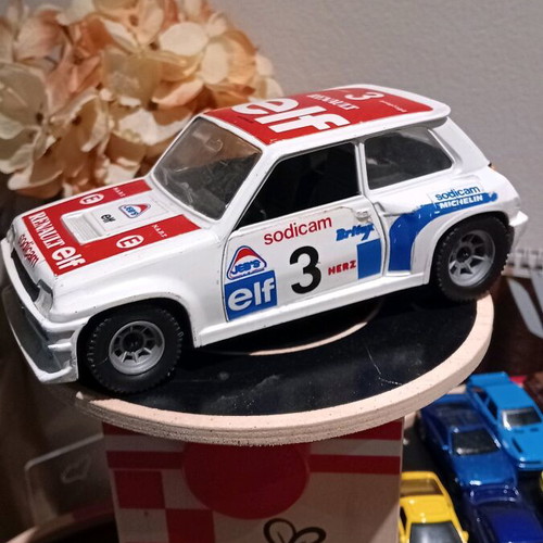 Polistil Renault turbo diecast collectible car used 1/24 vintage