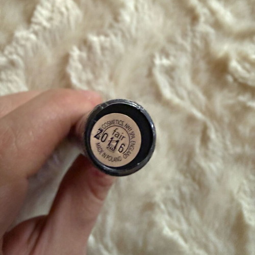 Avon skincare set new with gift concealer