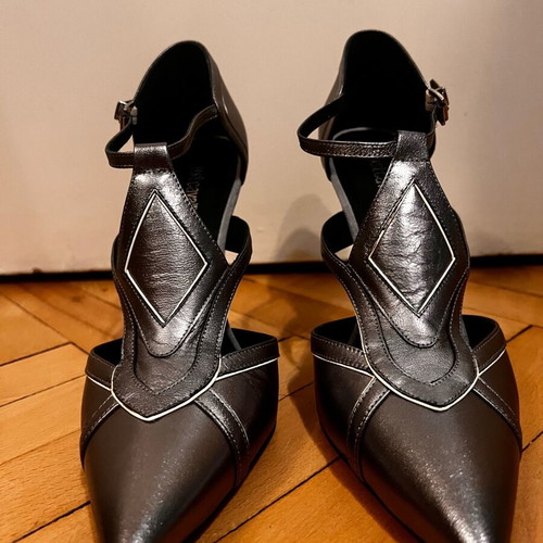 Just Cavalli leather high heels size 39 like new, silver