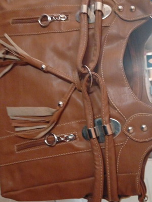 Leather shoulder bag like new, cinnamon color