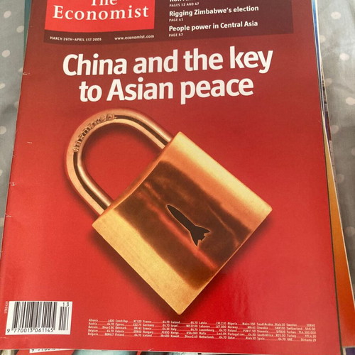 The Economist magazine collection 2004–2005 like new, 28 issues