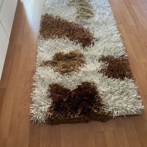 Handmade Shaggy Rug in Ecru and Earth Tones like new