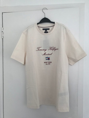Tommy Hilfiger T-Shirt new, regular fit, beige, size M