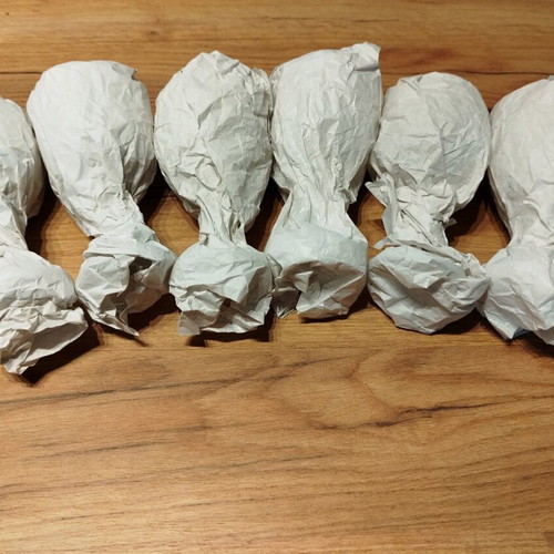 Set of 6 glass wine glasses like new
