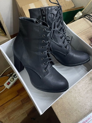 Super Mode women's boots used size 38 black with heel