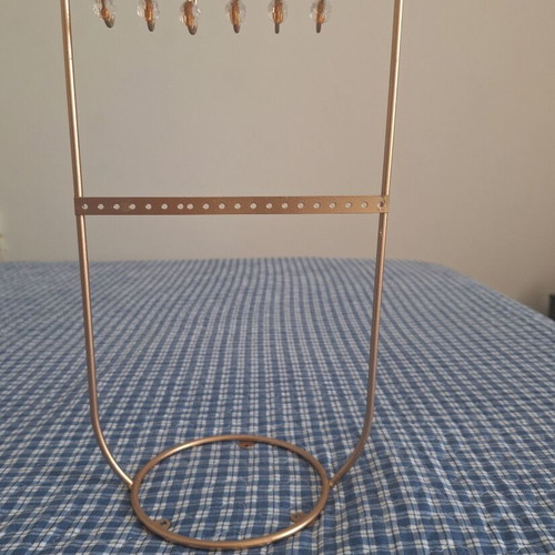 Metal jewelry stand gold like new