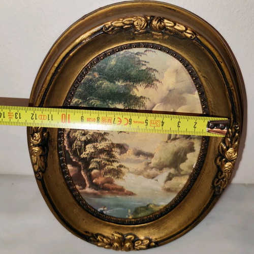 Oval frame with wooden border used, vintage