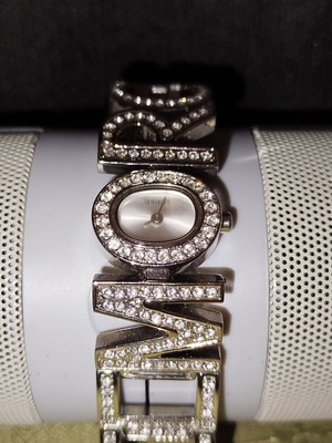 Morgan de Toi women's watch like new, stainless steel bracelet with white crystals