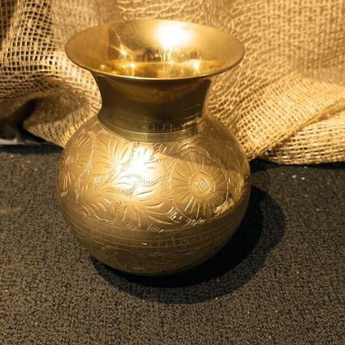 Copper vase carved used