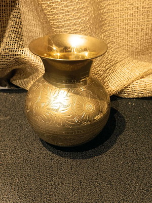 Copper vase carved used