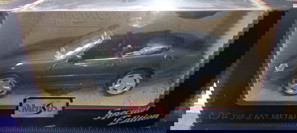 JAGUAR XK8 CABRIO 1/24 ΑΝΟΙΓΟΥΝ ΤΑ ΠΑΝΤΑ! ΣΠΑΝΙΟ ΚΟΜΜΑΤΙ