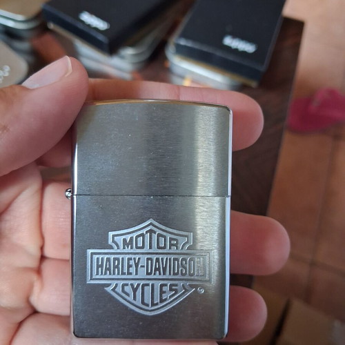 Zippo Harley-Davidson Bar & Shield 2003 lighter new, original box