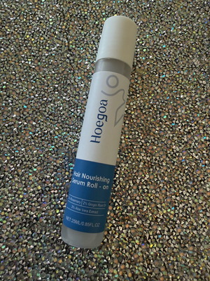 Hoegoa Hair Nourishing Serum Roll-On with Rosemary and Ginger Oil