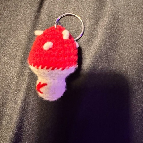 Caravan embroidered mushroom keychain like new, white and gold